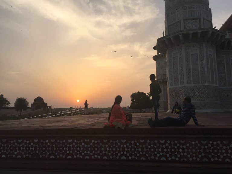 Bébé Taj Mahal Inde